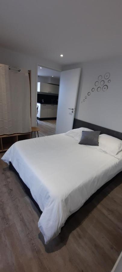 Les Appartements De La B Saint-Benoît-des-Ondes Zewnętrze zdjęcie